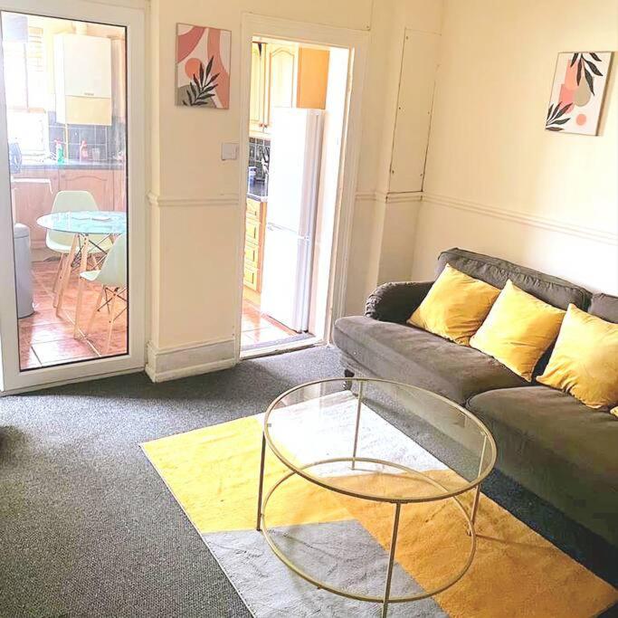 Evo A - Gravesend 1 Bedroom Apartment Eksteriør bilde