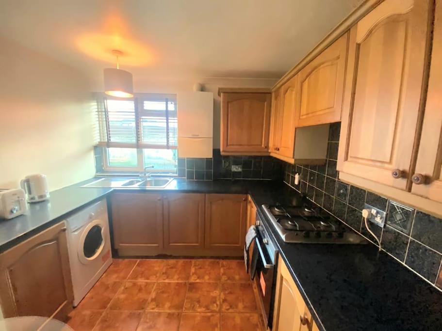 Evo A - Gravesend 1 Bedroom Apartment Eksteriør bilde